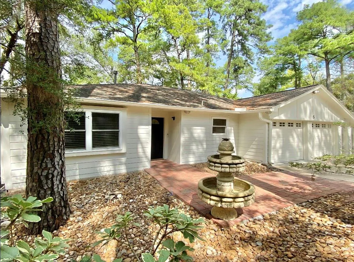 Building Photo - 5 Capewood Ct