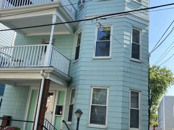 27 Harold St, Somerville, MA 02143