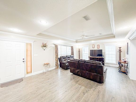5th image of 4264 Deercrest Dr
