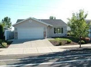 2172 Del Rio Ave SE, Albany, OR 97322