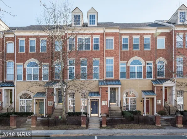 1875 Crescent Park Dr #114A, Reston, VA 20190