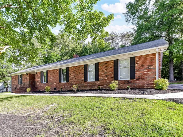 70 Cumberland Ct SW, Concord, NC 28025