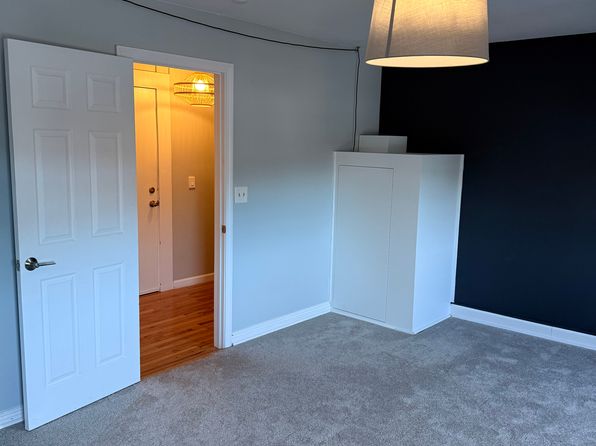 130 Main St APT 4C