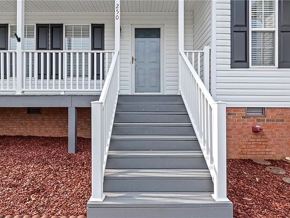 4th image of 250 Cloverfield Ct