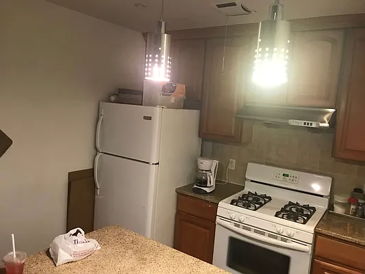 Sold by Remax City Square | media 19