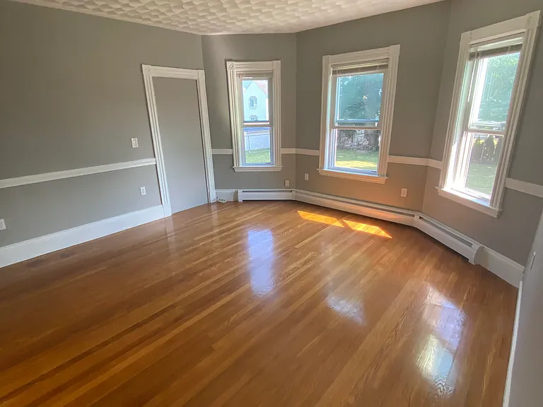 132 Russell St #1 — Photo 7