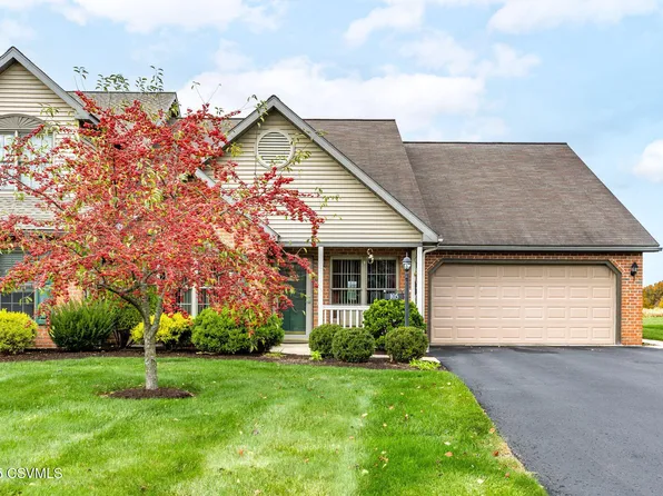 105 Woodsedge Dr, Milton, PA 17847