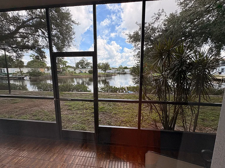 9217 Tudor Dr #107 — Photo 4