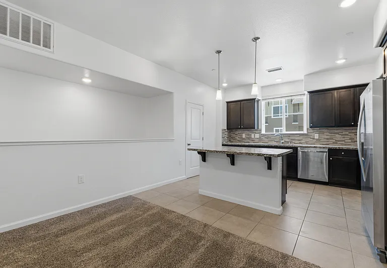 285 Mark Jeffrey Ln — Photo 2