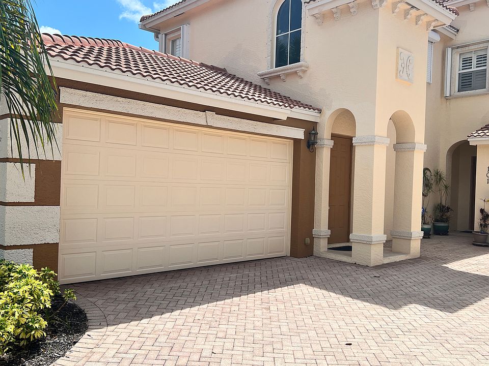 1st image of 7070 San Lorenzo Ct #201