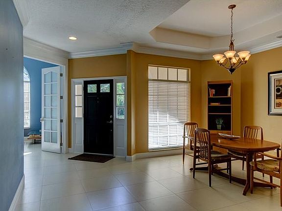 4th image of 9801 Woodbay Dr