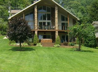 48 E Mohawk Dr, Malvern, OH 44644
