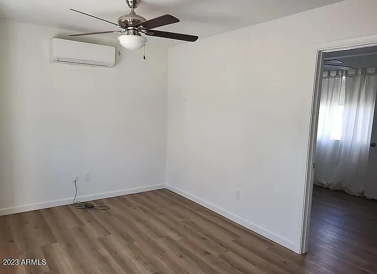 1 bed, 1.0 bath, 720 sqft, $950 — Photo 2
