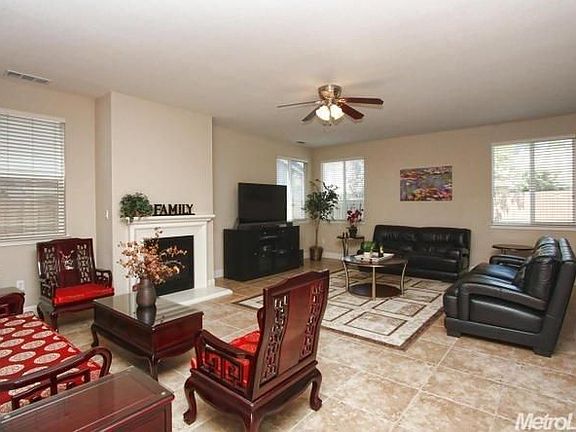 2nd image of 1864 Stageline Cir