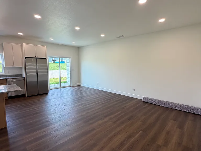 3105 Aaron Ave #B — Photo 10