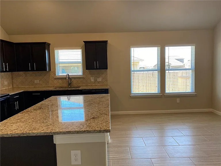 510 Marklawn Ln — Photo 8