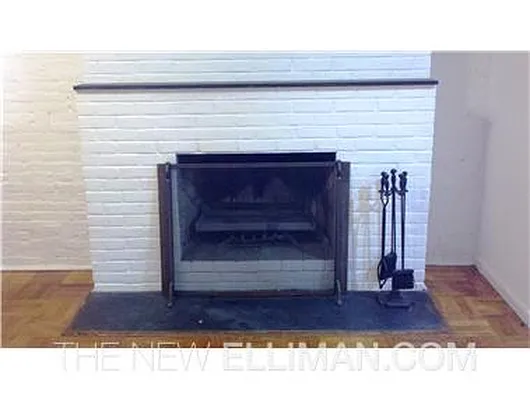 Rented by Douglas Elliman | media 22