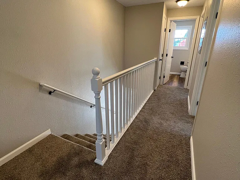 2549 NW Fairlawn St — Photo 11