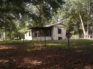 1st image of 112 NE Suwannee River Dr