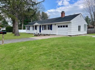 55 Parkerview St, Springfield, MA 01129