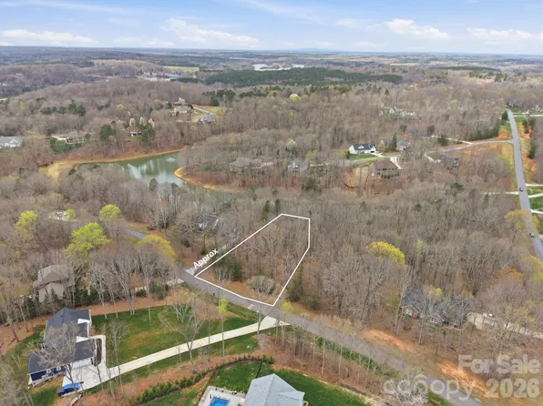 130 Harborgate Dr, Statesville, NC 28677