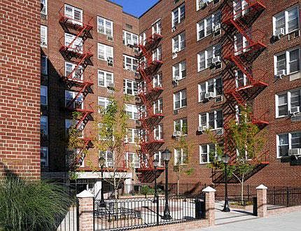 1st image of 3324 Parsons Blvd APT 5