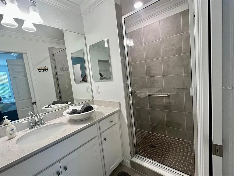 18114 Gawthrop Dr #305 — Photo 12