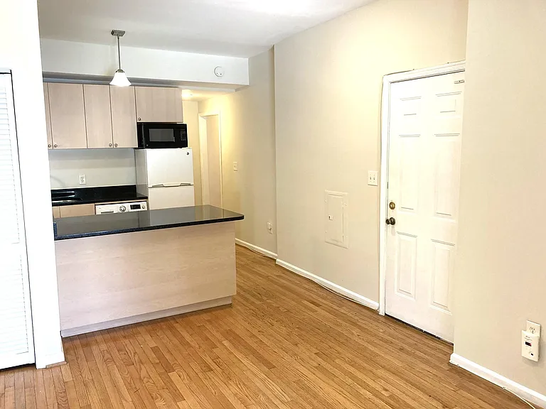 48 Florida Ave NW #2 — Photo 5