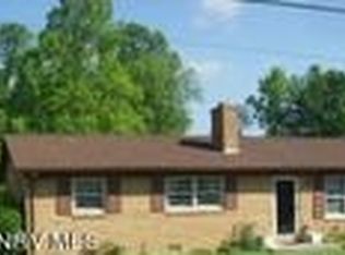 324 Parkwood Dr, Galax, VA 24333