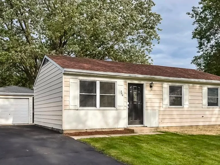 204 Valley Dr — Photo 14