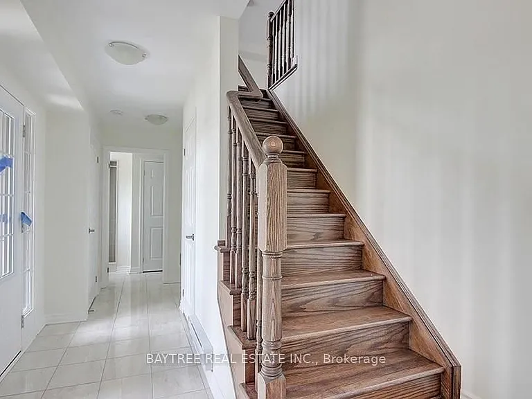 76 Casely Ave — Photo 3