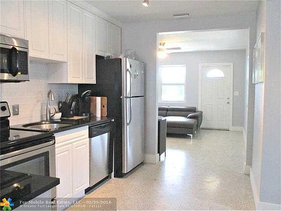 5th image of 4820 NE 5th Ter