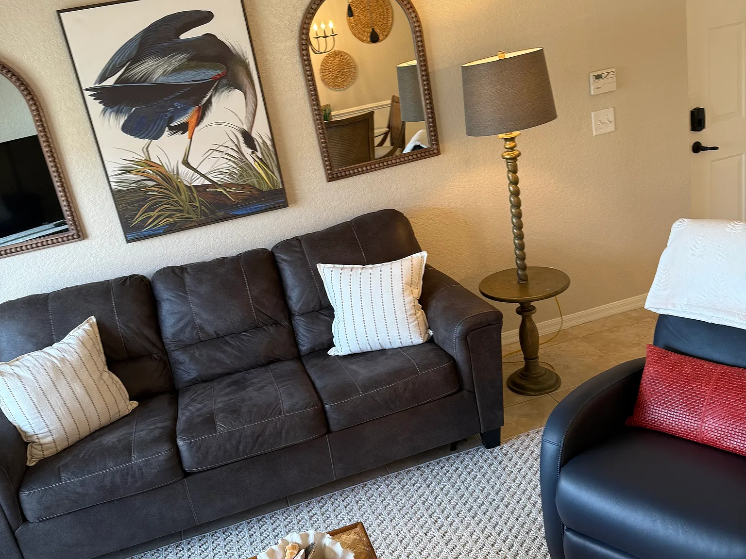 2 bed, 942 sqft, $3,000 — Photo 2