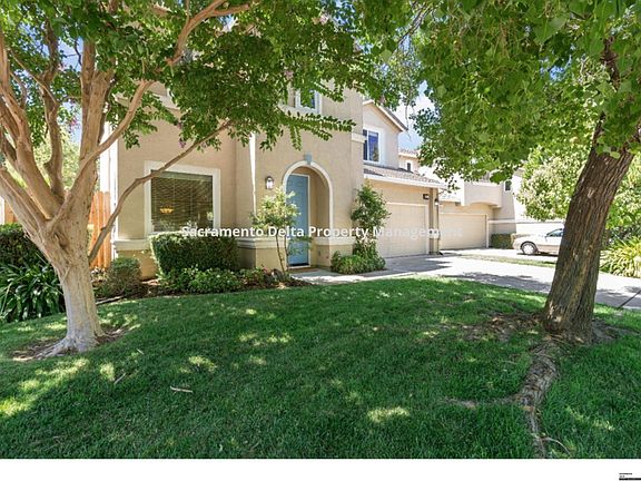 2nd image of 66 Rossignol Cir
