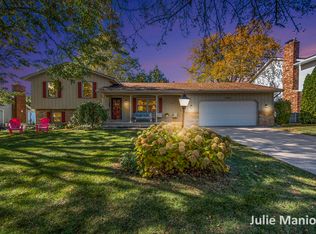 5535 Brattleboro Dr SE, Kentwood, MI 49508