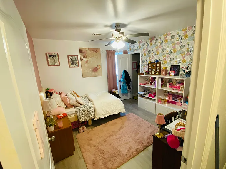 214 Aztec Dr — Photo 4