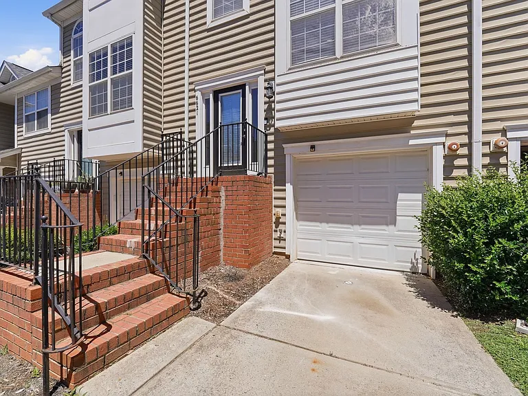 6621 Tor Dr — Photo 10
