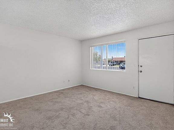 3rd image of 4434 W Sunnyslope Ln