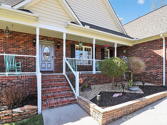 3rd image of 4363 Dusty Ridge Ct