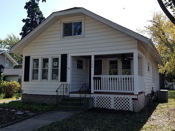 2nd image of 810 W New York St