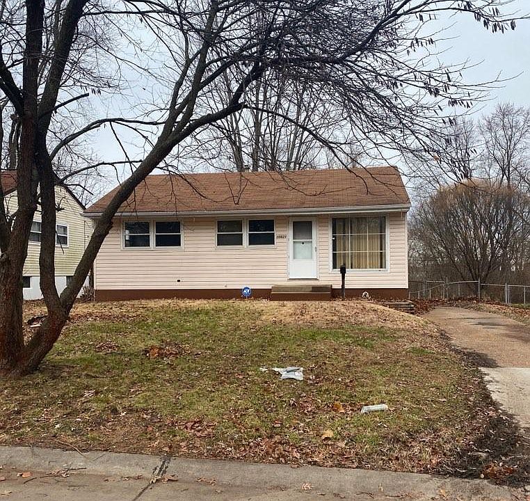 1st image of 10621 Dunkeld Cir