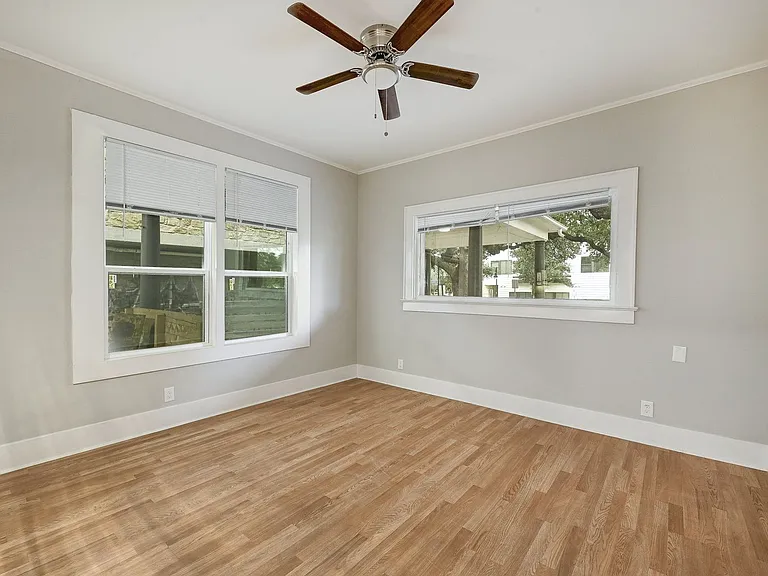 2511 San Gabriel St — Photo 14