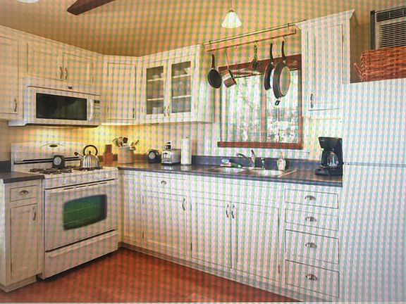 4th image of 8490 Sunrise Ave