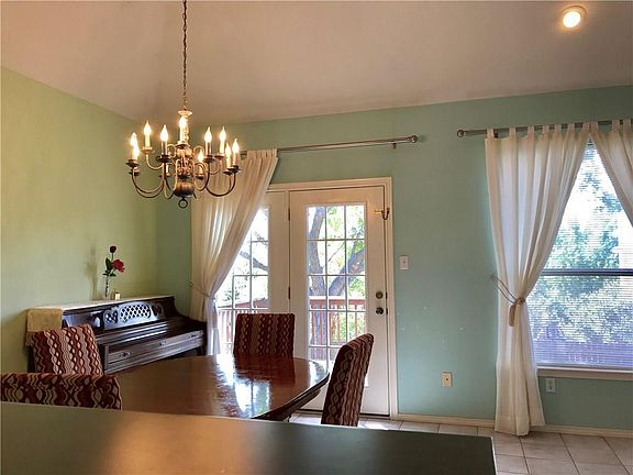 5th image of 12348 Zeller Ln