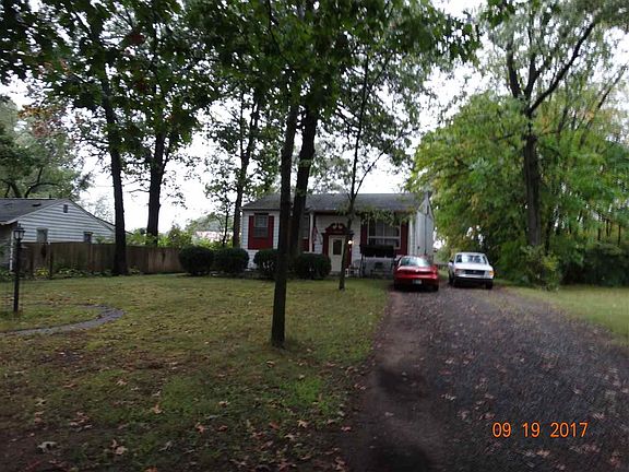 2nd image of 27878 Westwood Dr