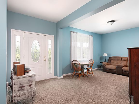 5th image of 1335 Curtis Pike