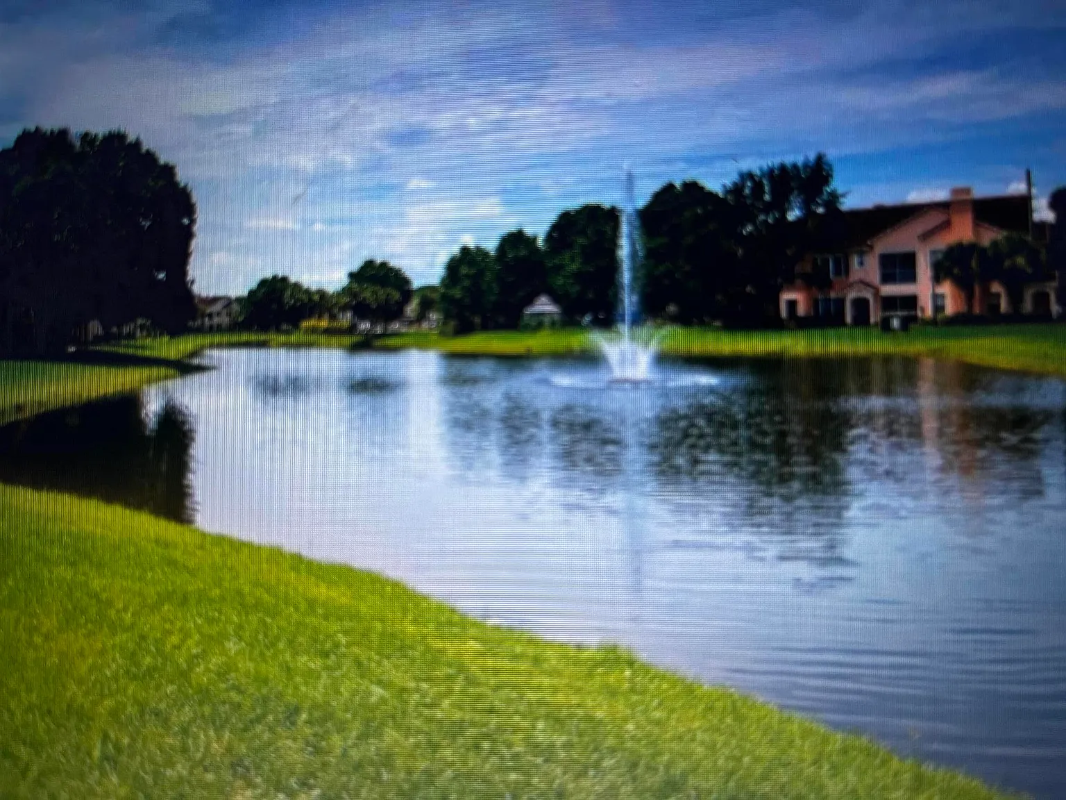4 bed, 2.0 bath, 1700 sqft, $2,700 — Photo 3