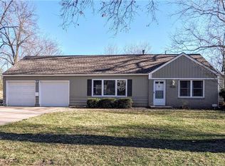 7525 Norwood St, Prairie Village, KS 66208