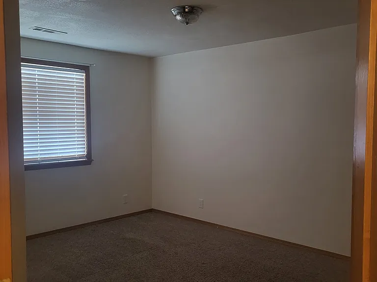 825 Amanda Way — Photo 14