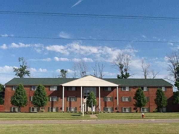 1st image of 2211 Tower Blvd #910
